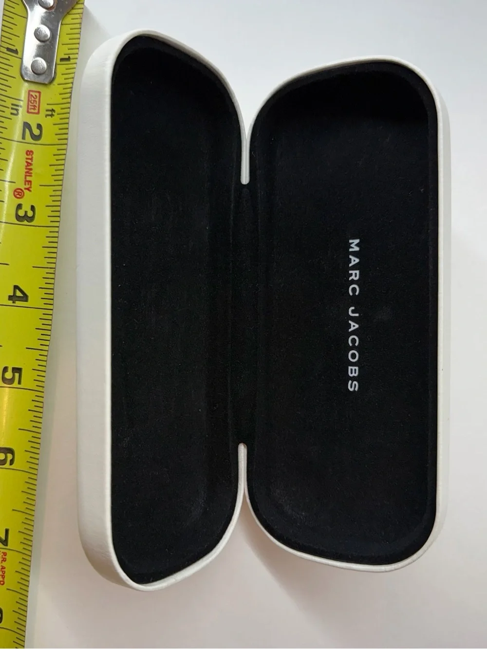 Marc Jacobs Faux Leather Designer Hard Case  Sunglasses / Eyeglasses White